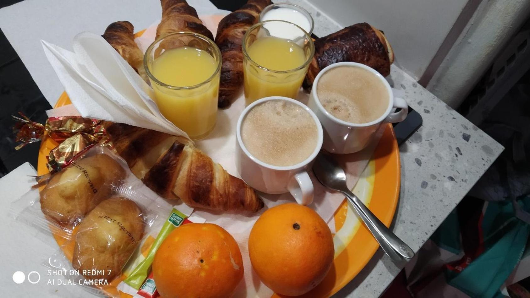 Chambres Tout Confort,Gare Tgv ,Wifi,Clim, Parking,Pt Dejeuner Perpignan Exteriér fotografie